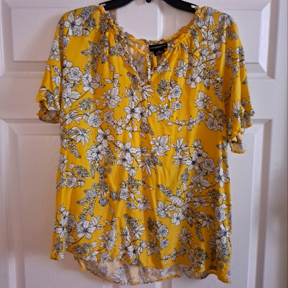 Yellow, flowy summer blouse from Liz Claiborne.
